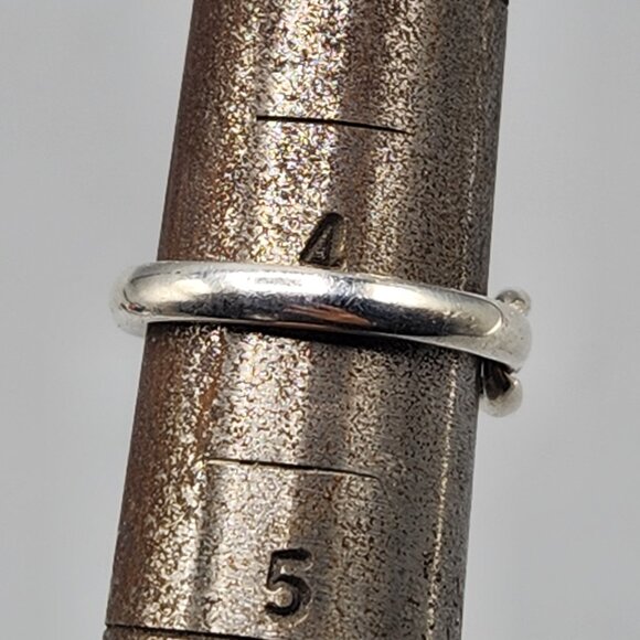 Tiffany & Co. Sterling Silver Infinity Ring Size 4 - Picture 6 of 7